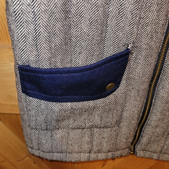 WVU Quilted Vest womens medium zippered - Picture 4 of 11